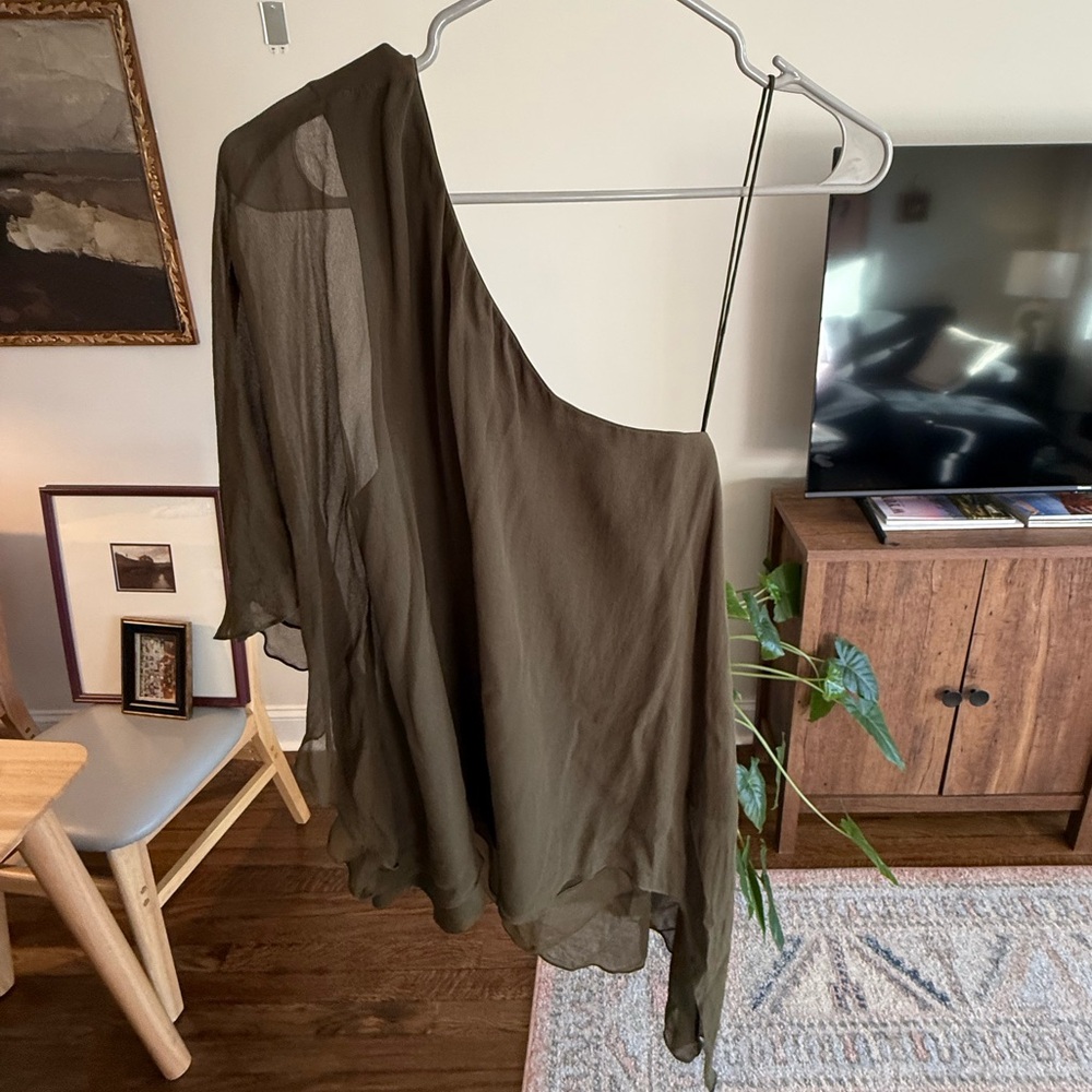 Haute Hippie Olive Green silk one shoulder  blouse size xs